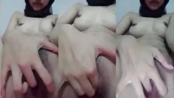 Lia Dedek Daun Masih Muda Omek Video 04 Video by IXXX