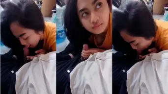 Cewe Cakep Sepong Kontol Depan Kost Video by AVTub