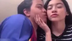 Sepasang Sejoli Berduaan di Kosan Video by YourPorn