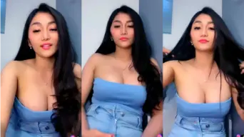 Reva Girl Cantik Mango Live Video by Kompoz Reva Girl Cantik Mango Live Video by Kompoz