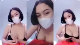 Desti Rambut Pendek Remas Toket Video by Tube8