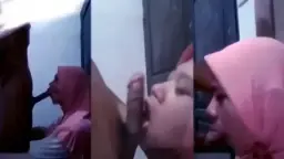 Pembantu Jilbab Nyepong Sampai Keluar Video by xHamster